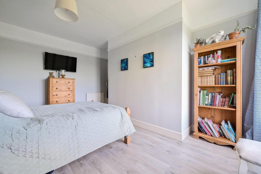 1282698-17-682cca25a896f-ARW .jpg