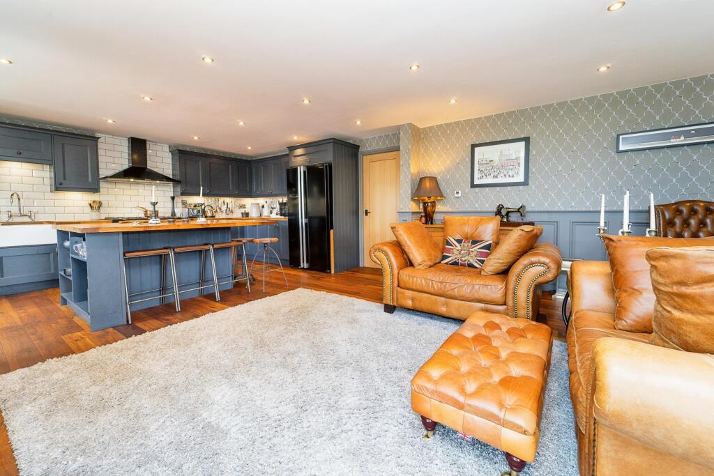 Kitchen/Family Room