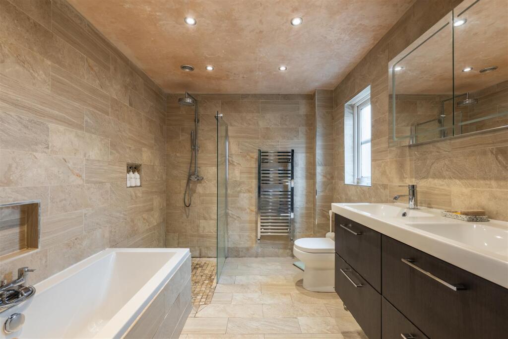 bathrooms-2 Ensuite Bedroom 1.jpg