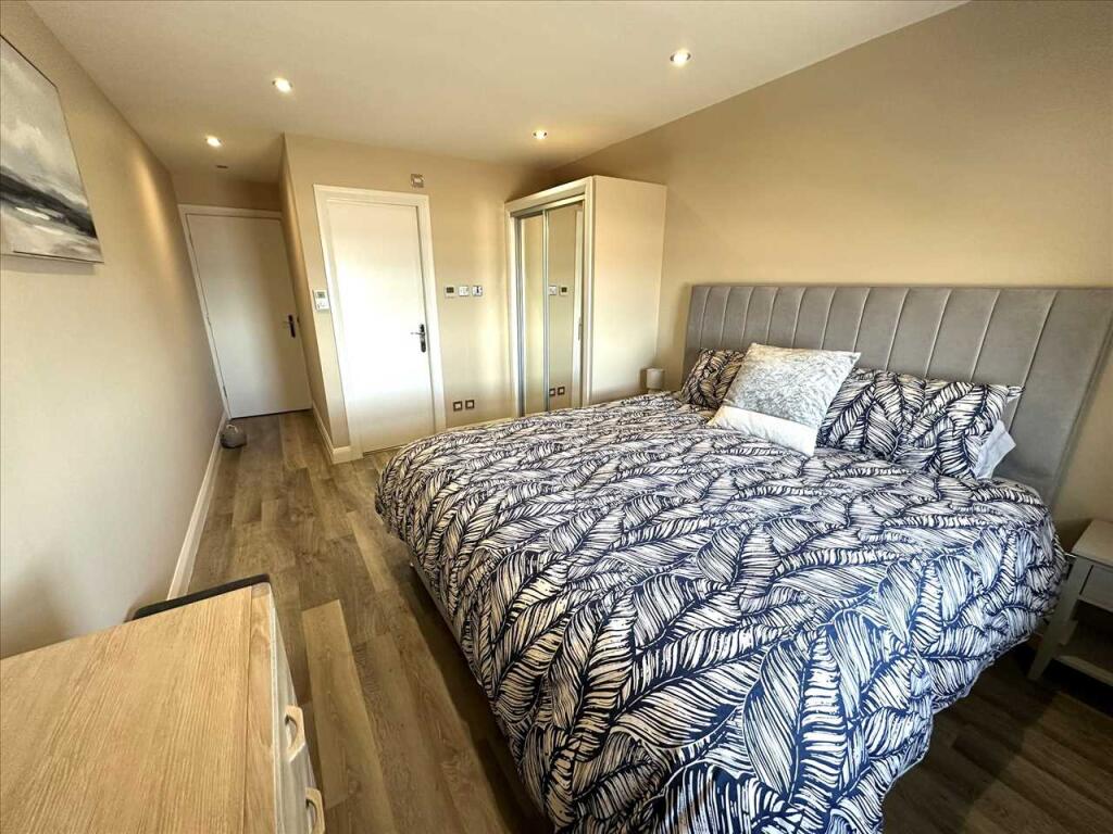 Bedroom (front)