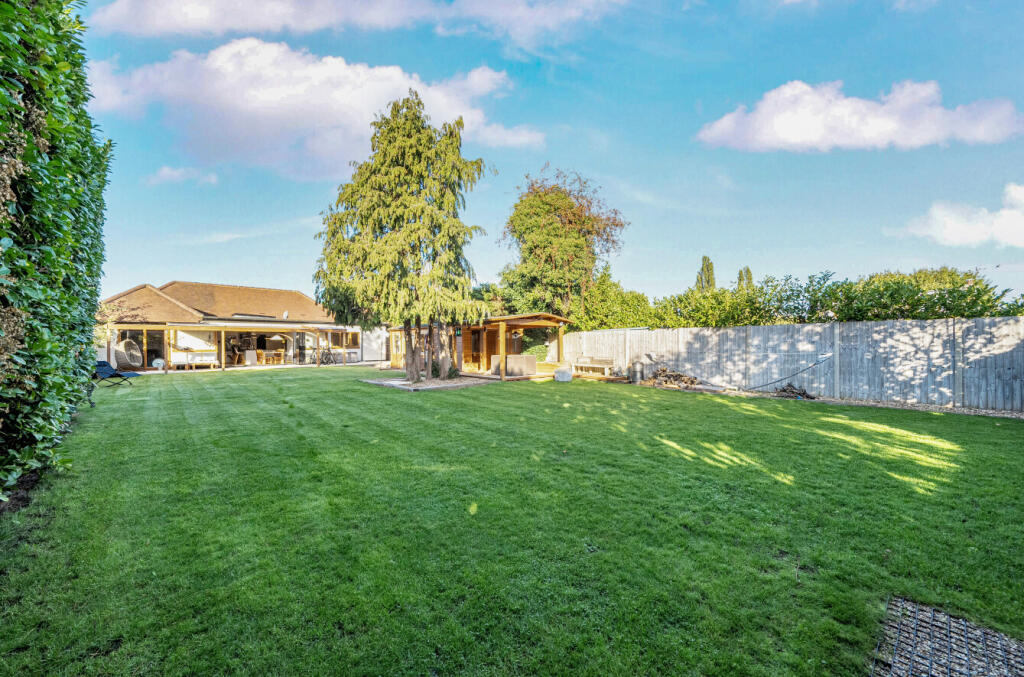 1365139-2-68e7736...