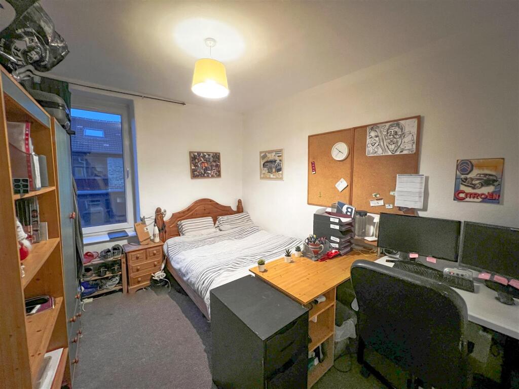 78 Tasker Road-5.jpg