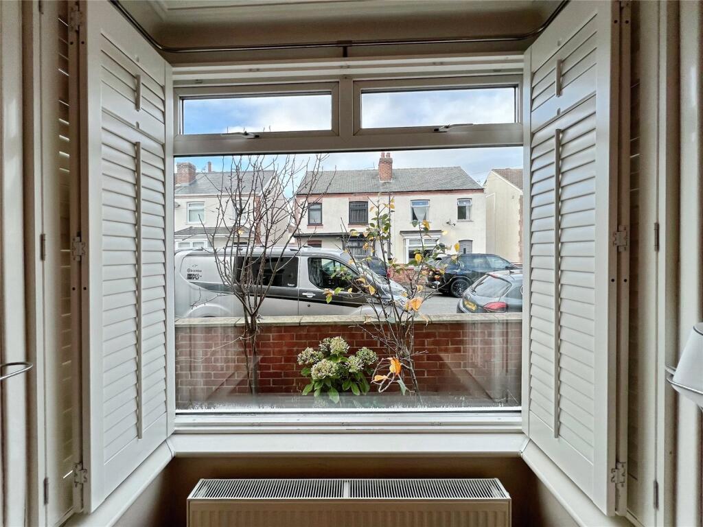 Bay Front Window