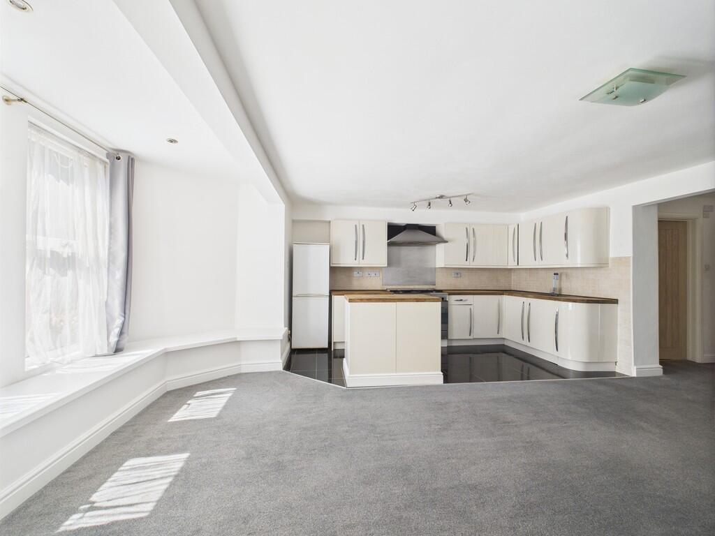 CAM02089G0-PR0523...