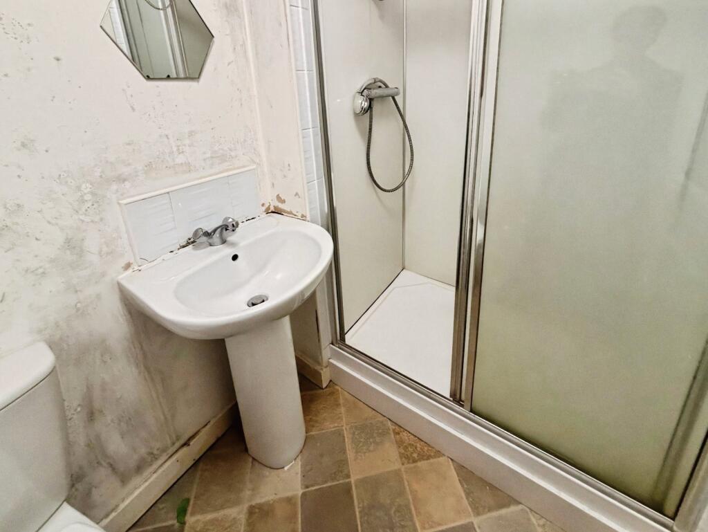 Shower Room/Wc