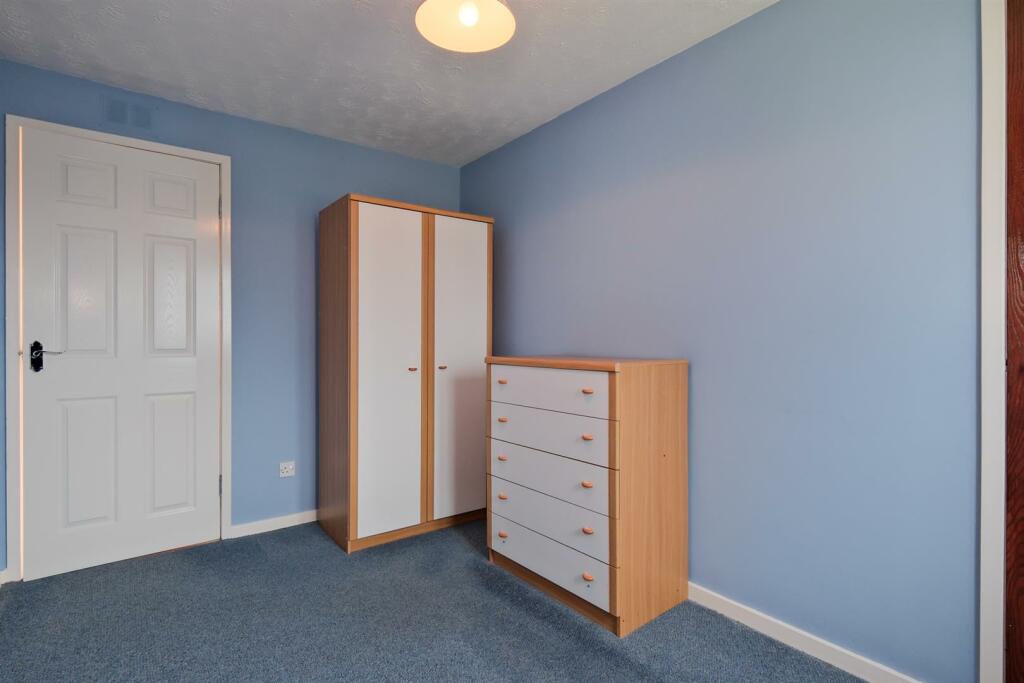 040-30 Braemar Cres, Carluke ML8 4BH.jpg