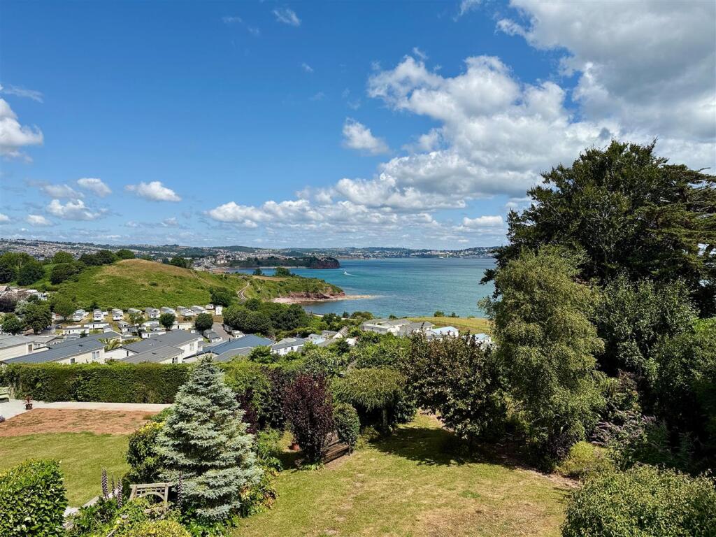 View Across Rear Garden.JPG