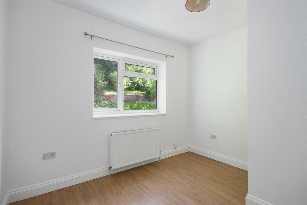Flat 5 323639 10.jpg