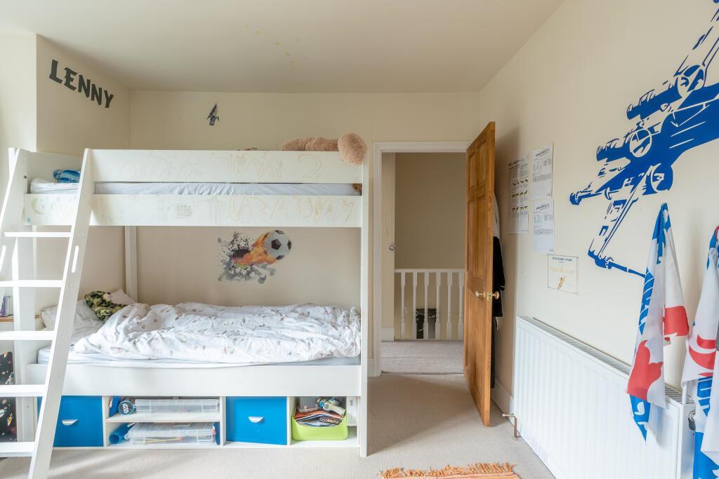 bedroom2.jpeg