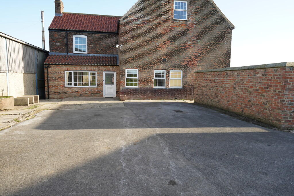 Parking/Garage
