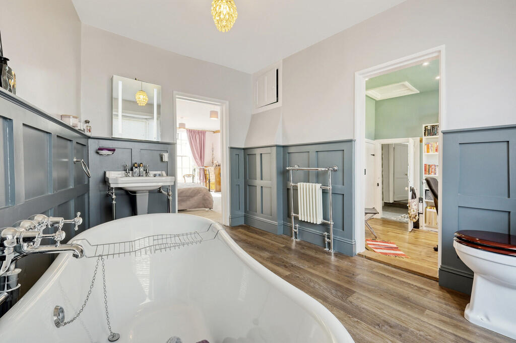 Ensuite