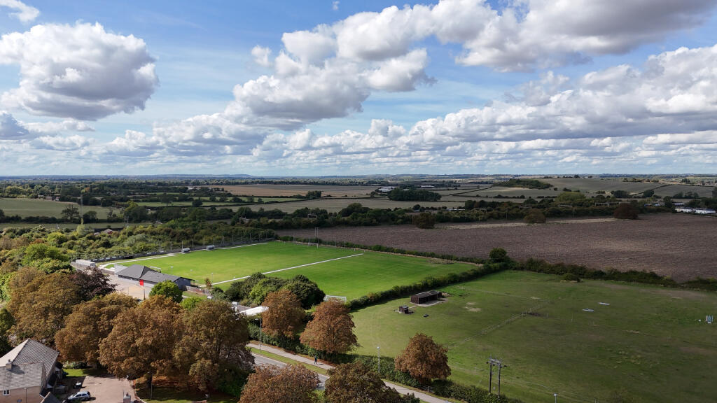 dji_fly_20250905_135248_0035_1757076267303_photo.j