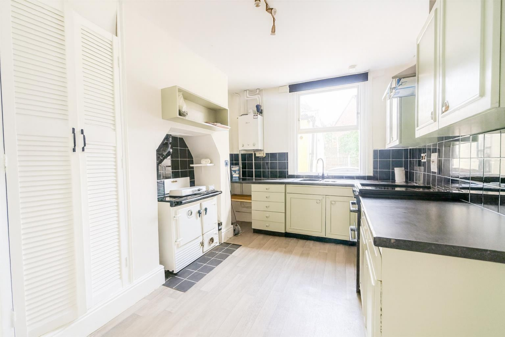 ChatGPT Image Aug 28, 2025, 10_37_39 AM.png