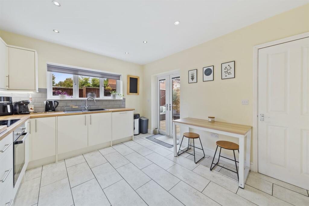 Kitchen/Breakfast Room