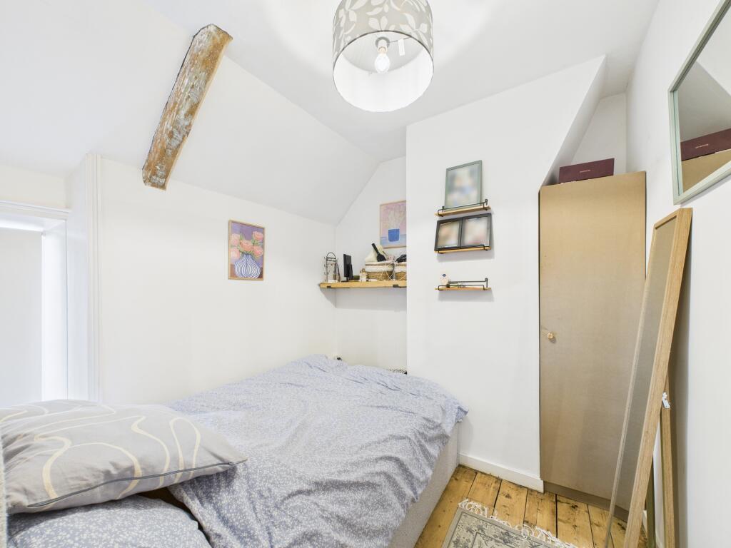 Bedroom 2.jpg