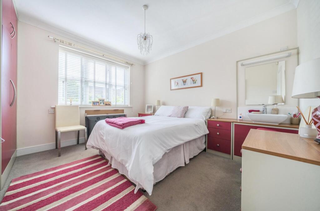 1298544-36-683045...