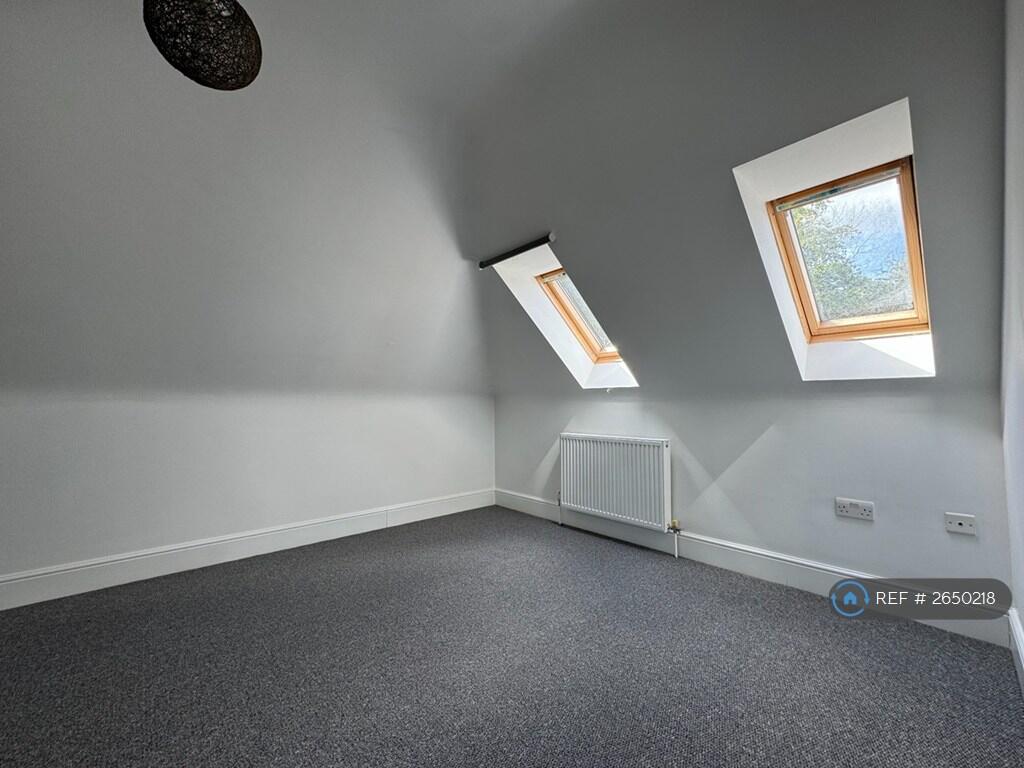Large Top Floor Bedroom