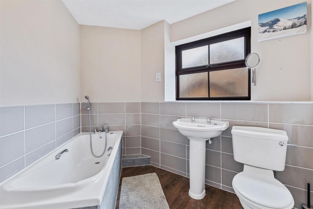 9PictonSt27.jpg