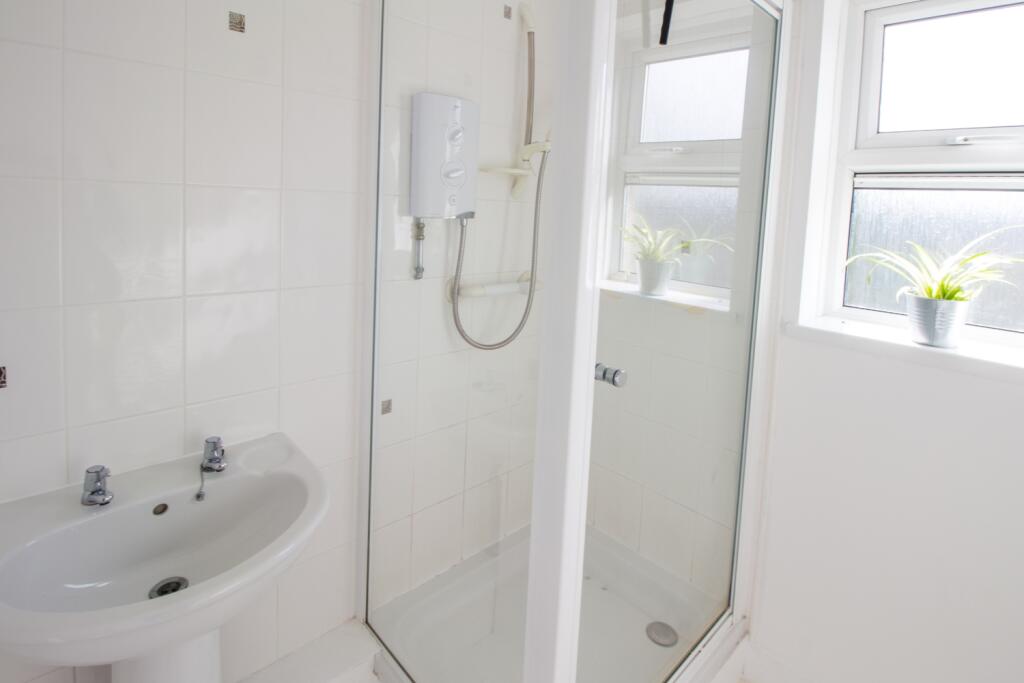 Brackenhall Road Adam Hendry EweMove Shower Room