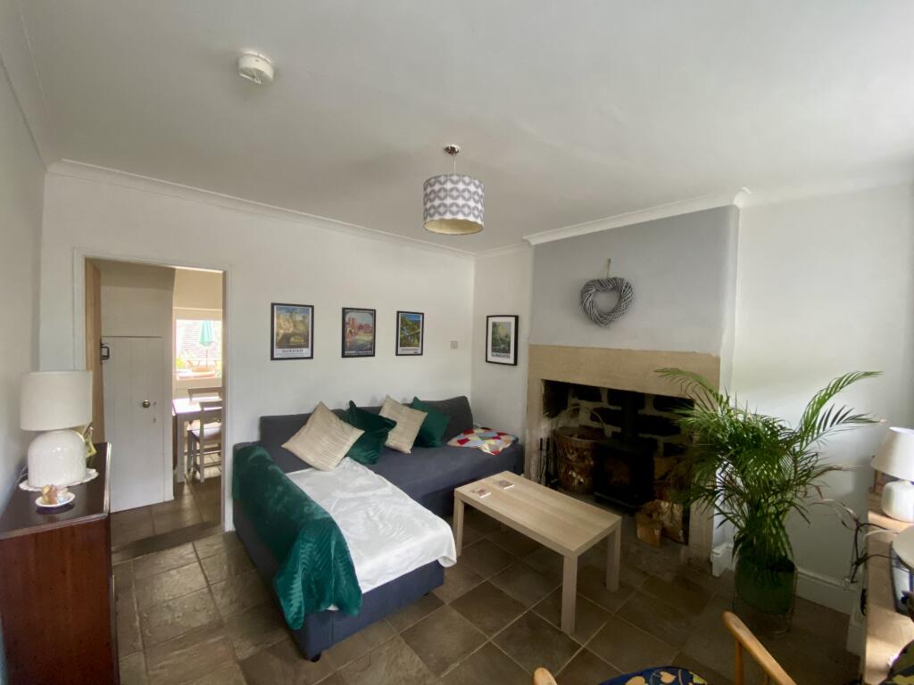 SITTING ROOM 1
