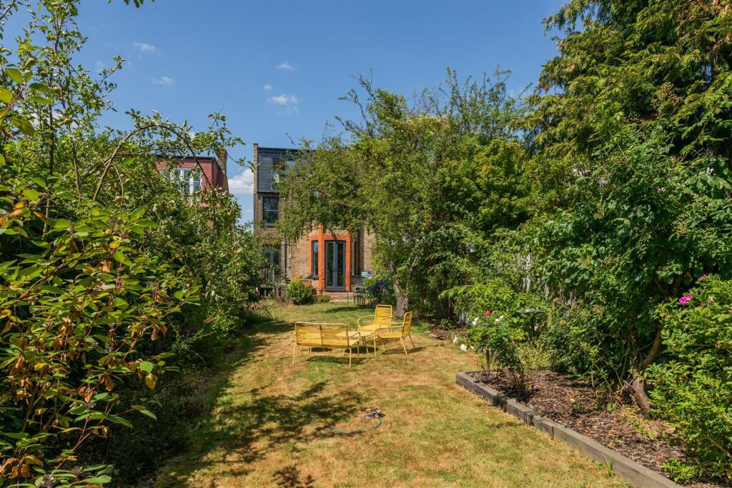 Avon Road E17