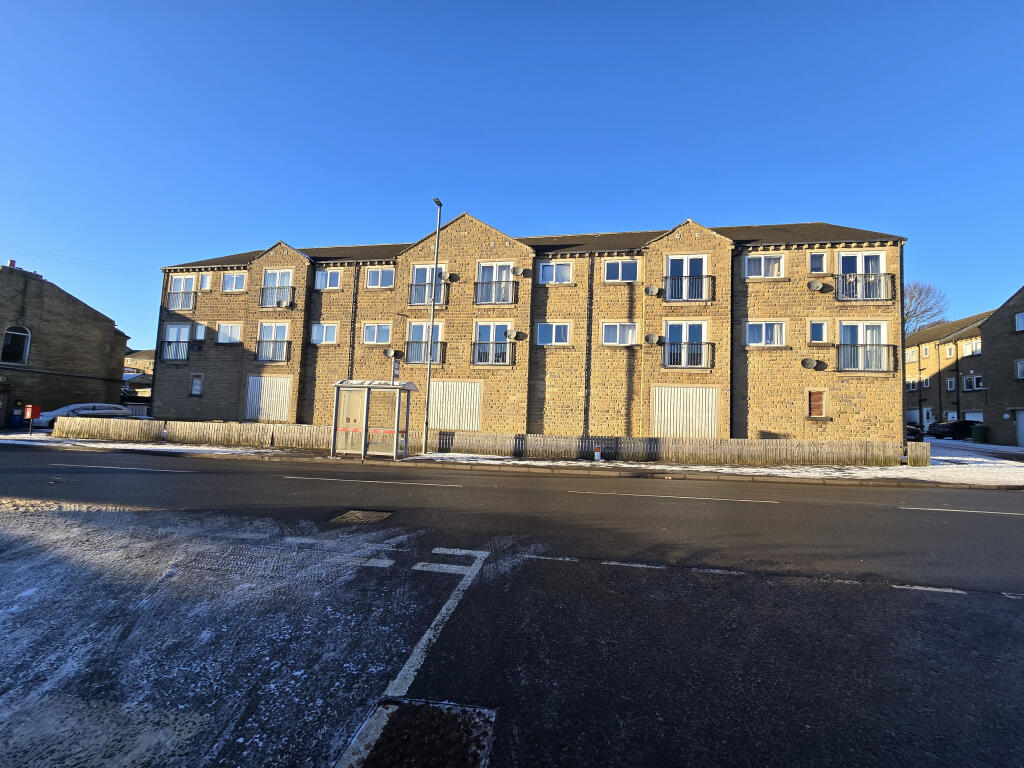 3 Old Clock Mill Court, Denholme, Bradford, West Yorkshire, BD13