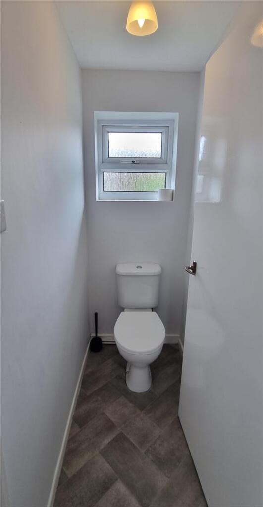 WC Upstaers