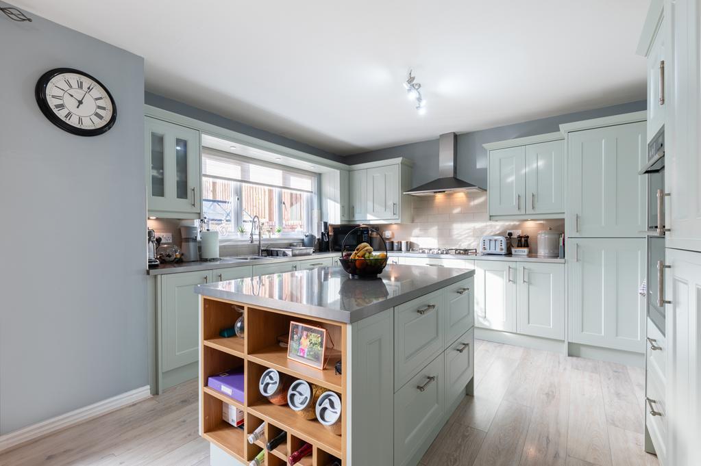 KITCHEN AREA