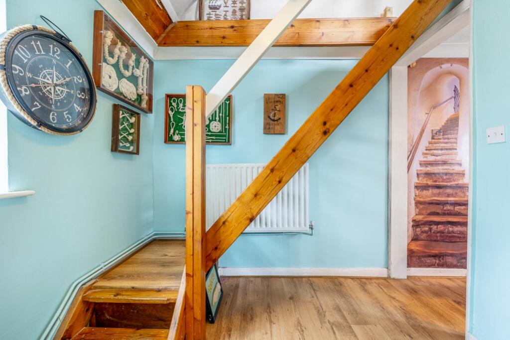 9 Witham Bank East (Boston)-16