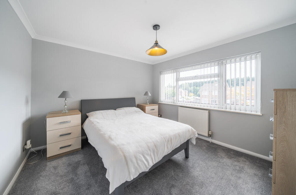 1301753-1-6838093...