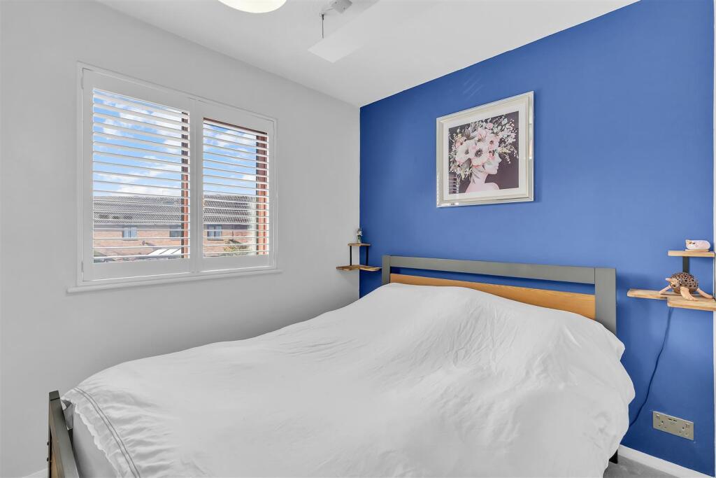 Bed 1.JPG