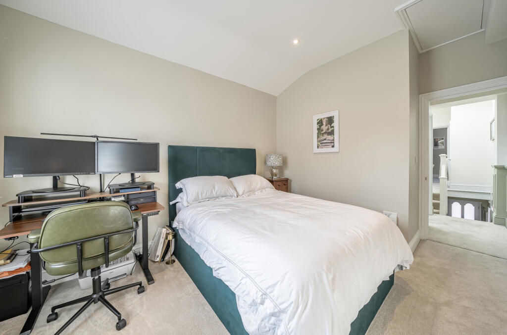 1359659-2-68d40d5...