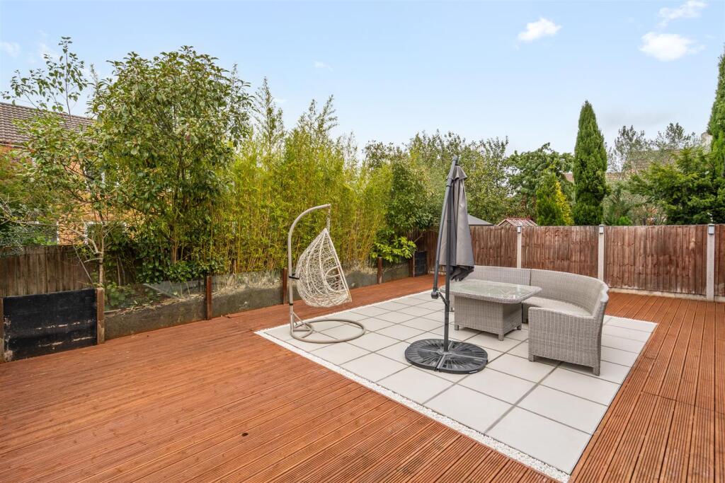 47 Radlow Crescent_22.jpg