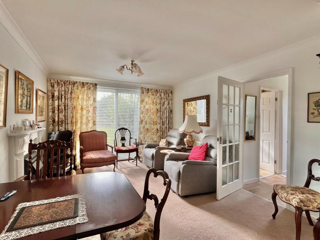 SITTING ROOM