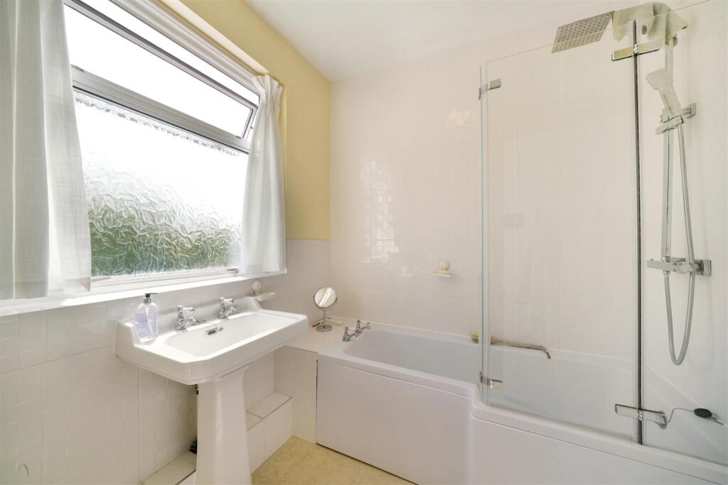 35 St Andrews Avenue - h1ELAy5p0VFk400s1h01.jpg