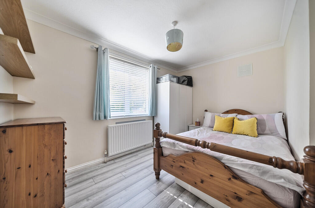 bedroom2