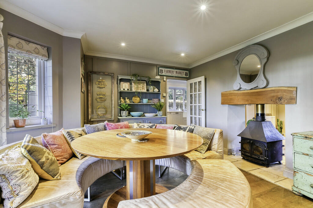 Dining Room (2)