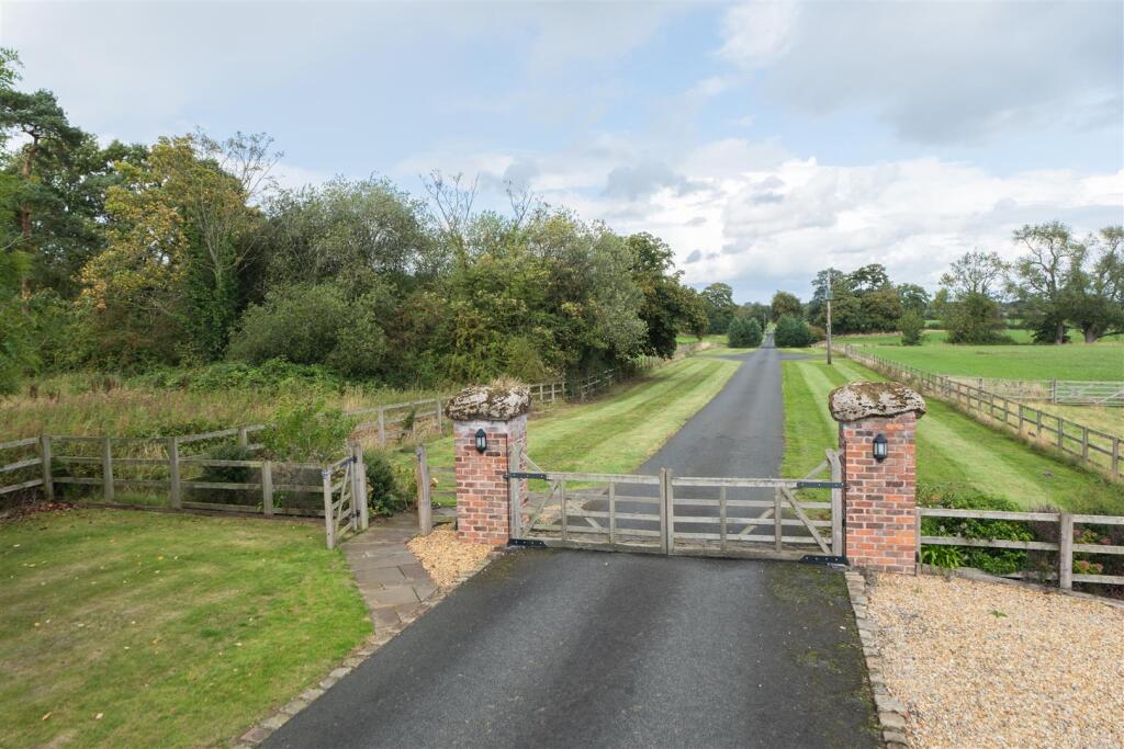 3 Bulkeley Grange Barns-037.jpg