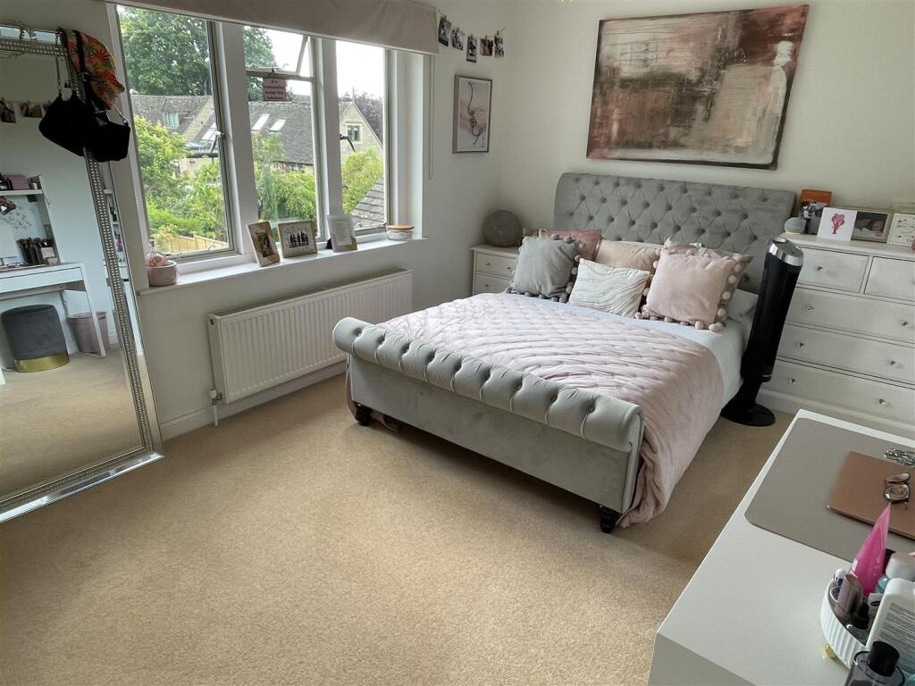 Bedroom 4.JPG