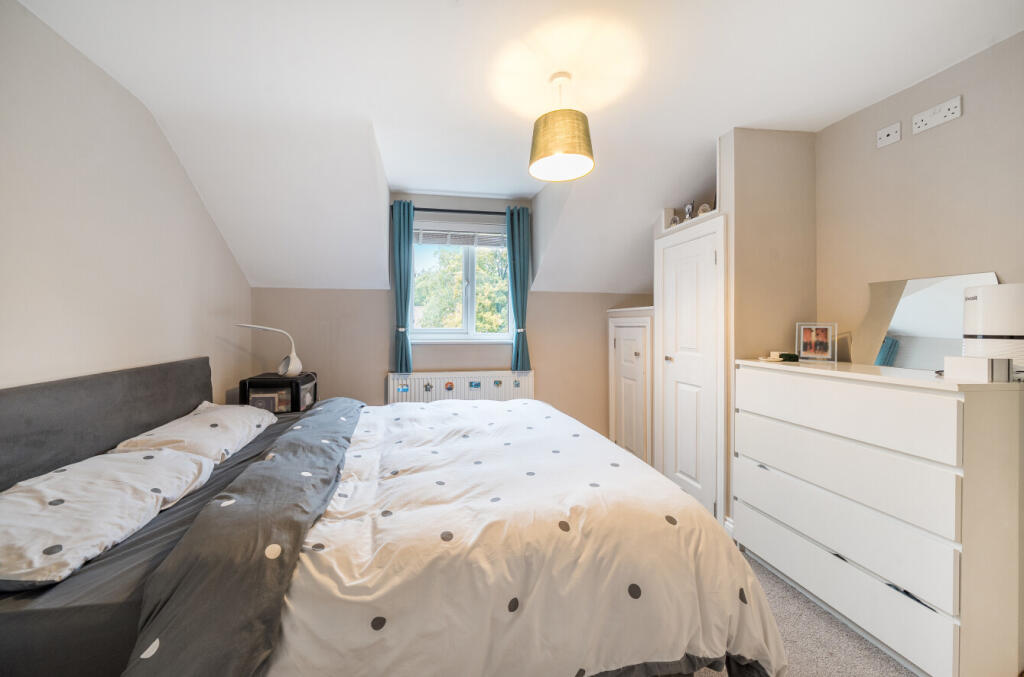 1368929-10-68ee86...