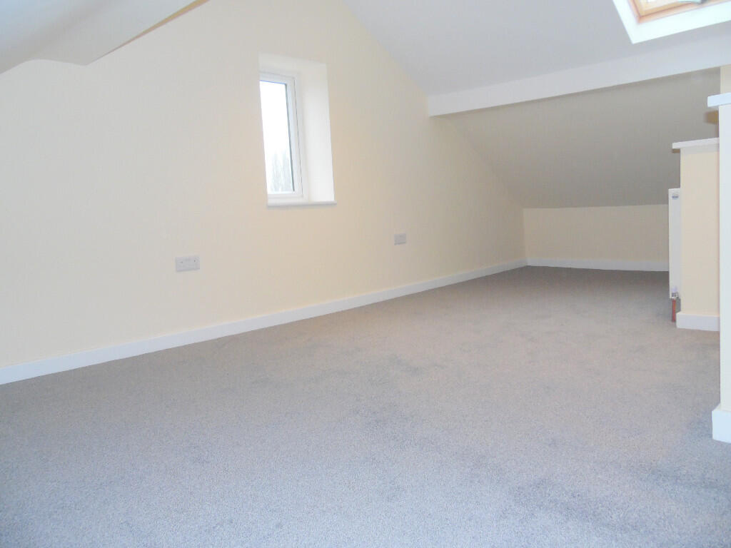 BEDROOM 3/LOFT ROOM