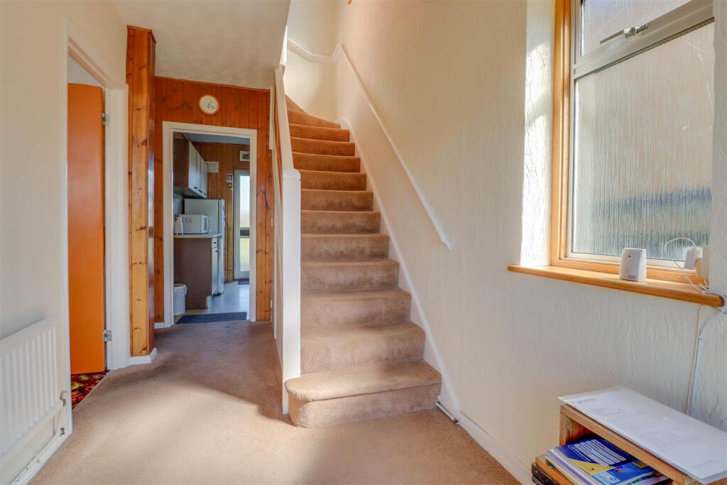 9 KINGLEY CLOSE-5.jpg