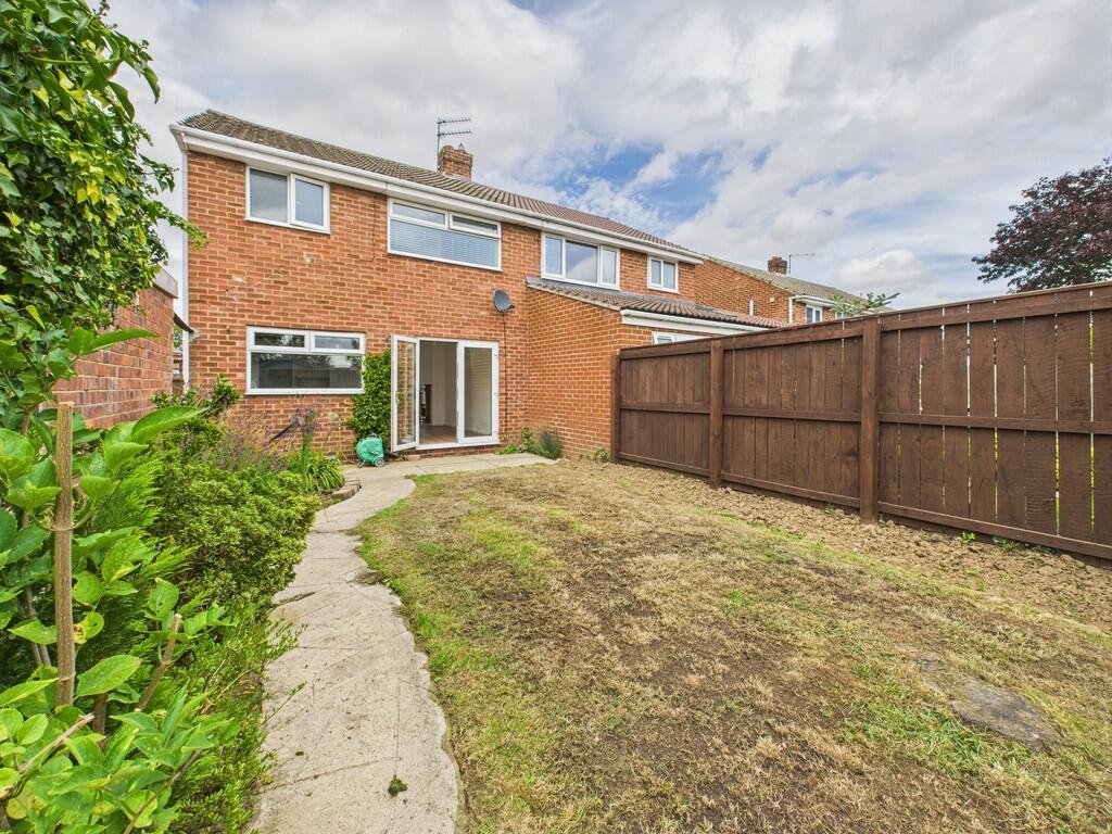 CAM01835G0-PR0275...