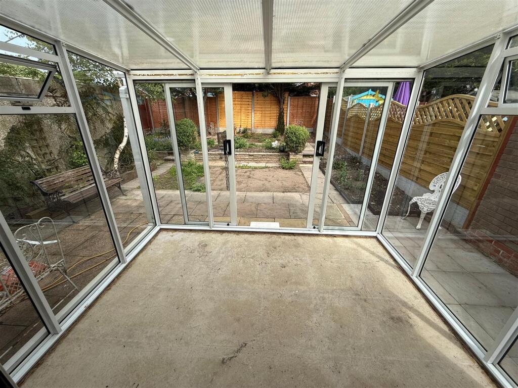 MD136 Conservatory.jpg