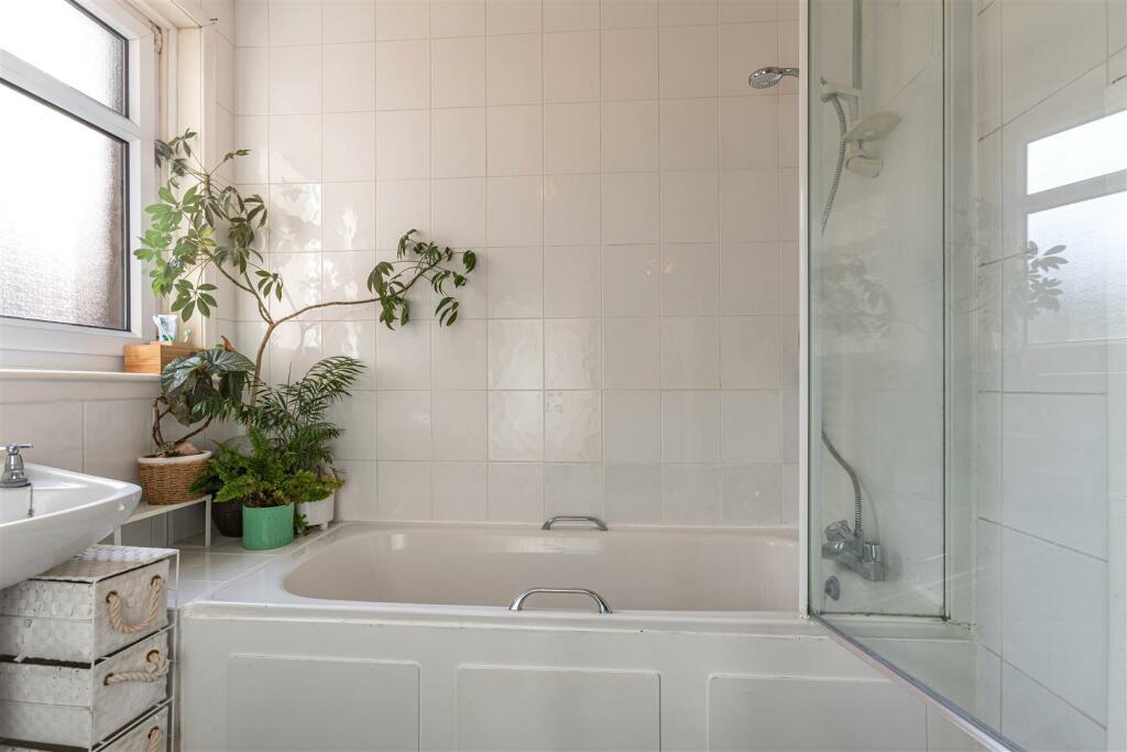 13 Morow Gardens Melrose 25.JPG