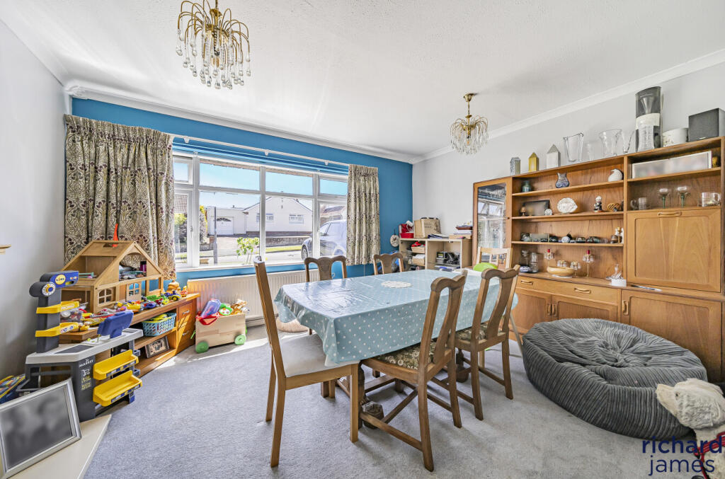 ee4d135e-2507-4d8...