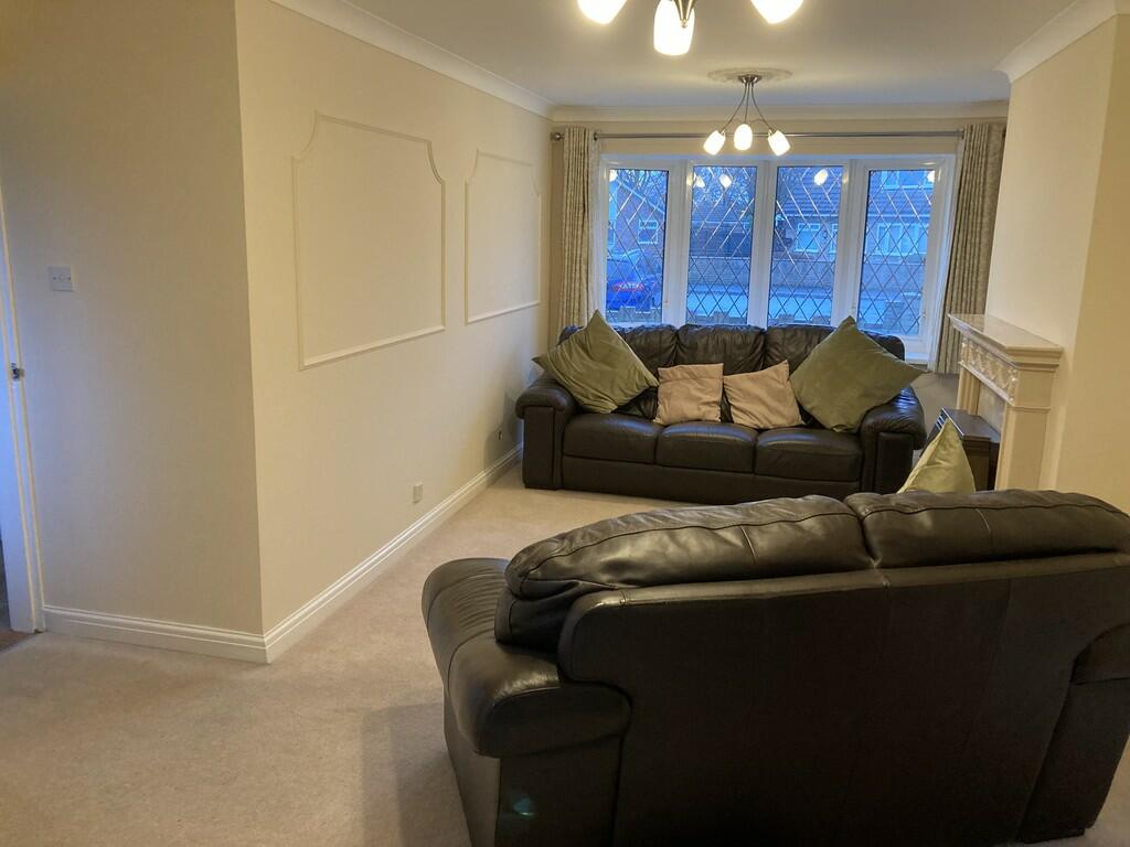 LoungeFront