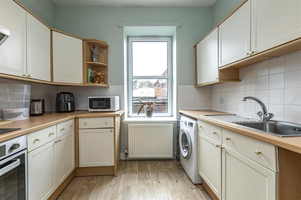 2a Railway Court Newtown St Boswells 12.JPG