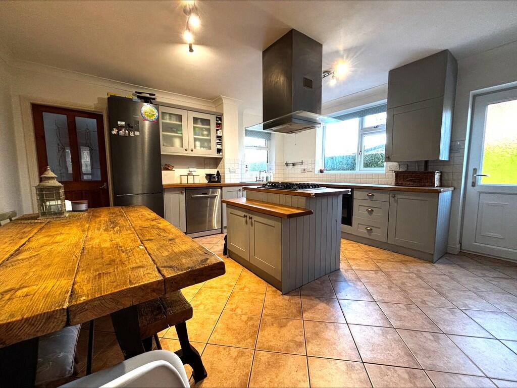 processed-BDC252B...