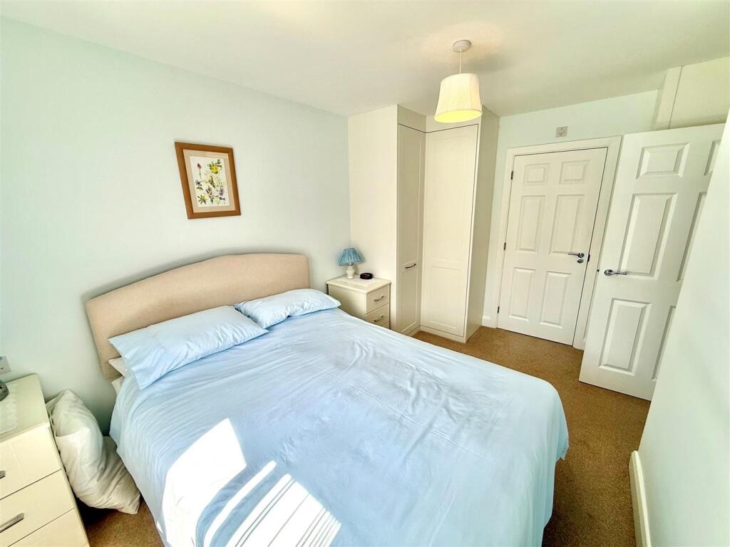 Bedroom One.jpg